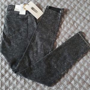 Mid rise jegging jeans